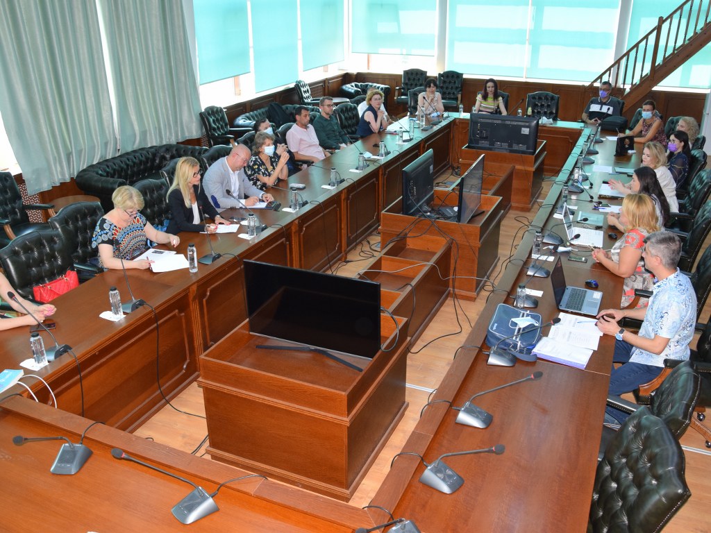Consiliul Județean Dâmbovița, consultări cu privire la programele de studii de licență și masterat la Universitatea Valahia Târgoviște