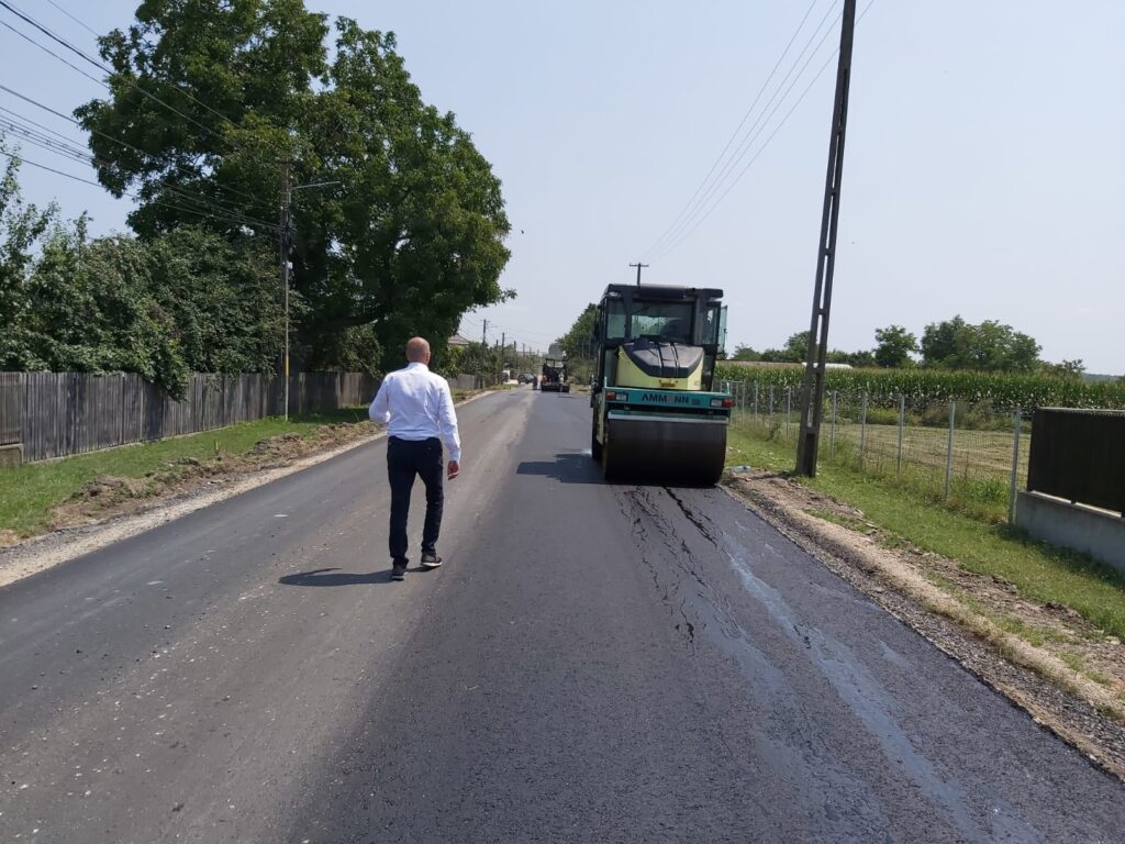 A fost finalizată asfaltarea pe DJ 720A, sector Gheboaia-Finta