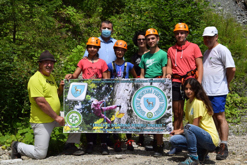 „Educație montană pentru tineret”, proiect implementat cu sprijinul Consiliului Județean Dâmbovița