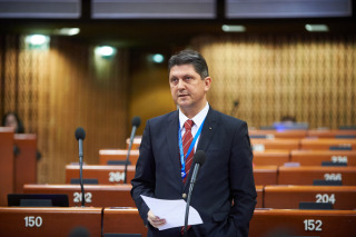 Titus Corlățean, senator PSD, vicepreședinte al Comisiei APCE pentru alegerea judecătorilor la Curtea Europeană a Drepturilor Omului (CEDO), a exprimat în plenul APCE poziția comisiei cu privire la listele naționale cu candidații la funcția de judecător la CEDO