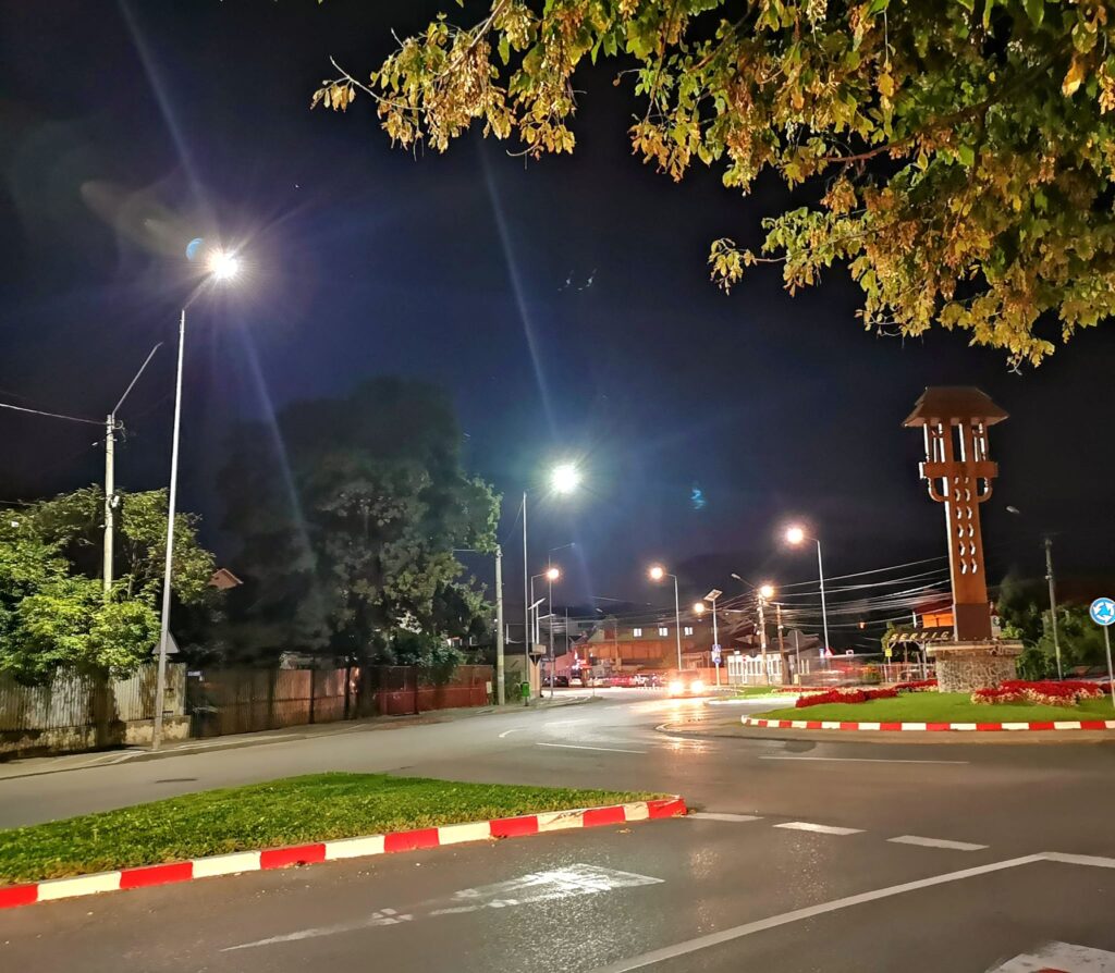 Târgoviște, au debutat lucrările prin care 64 de străzi și 55 de parcări vor beneficia de un sistem nou și modern de iluminat public!