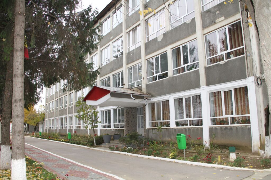 Investiție majoră în educația târgovișteană! Viitorul se construiește astăzi, prin educație de calitate!