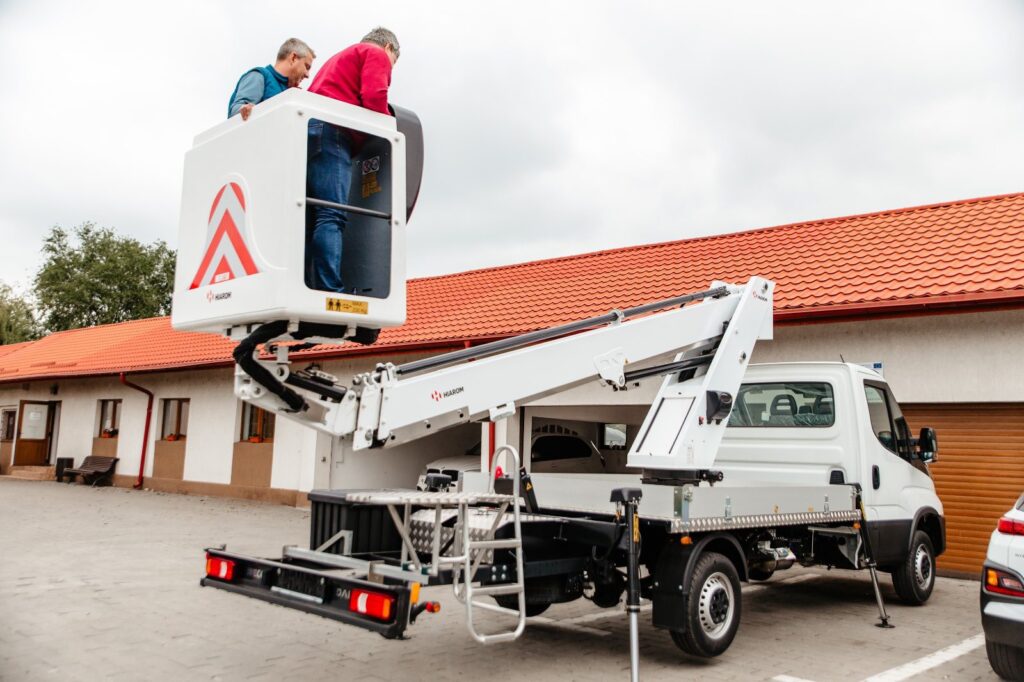 Un nou utilaj pentru un Titu mai bine gospodărit!